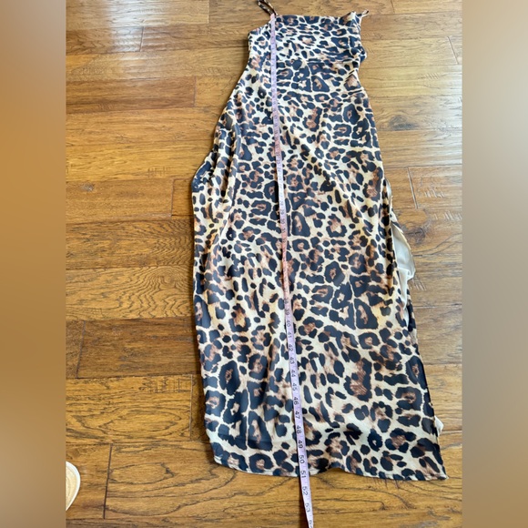 ASOS Leopard Print Maxi Dress‎ - Picture 8 of 8
